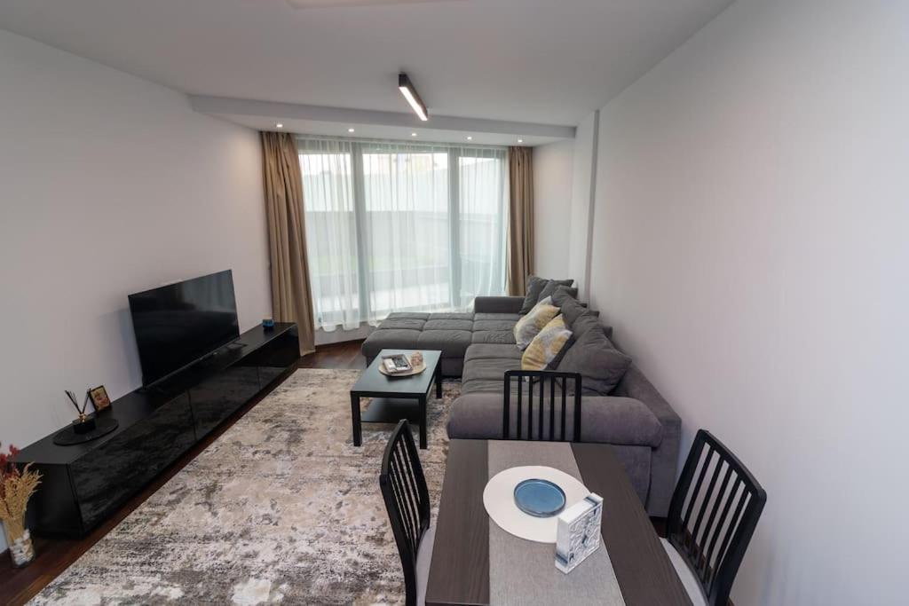 Georgi'S 1 Bedroom Quiet Apartment With Garage Sofia Exterior photo